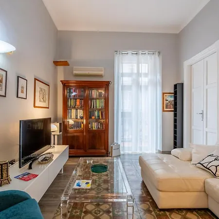 Appartamento Dea - Boutique Loft In The Center